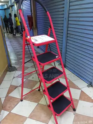 Strong Grip Household Step Ladder 5 Steps 150kg Max Weight