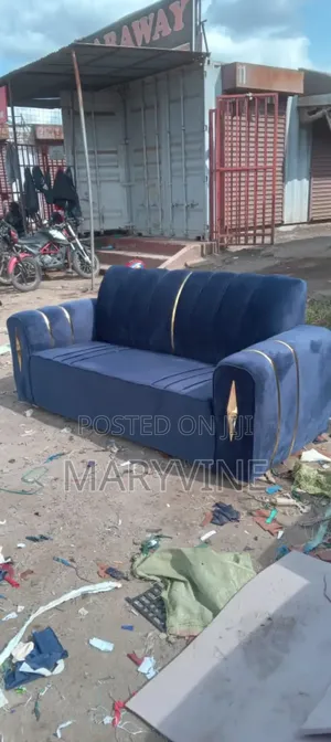 Brand New 3seater