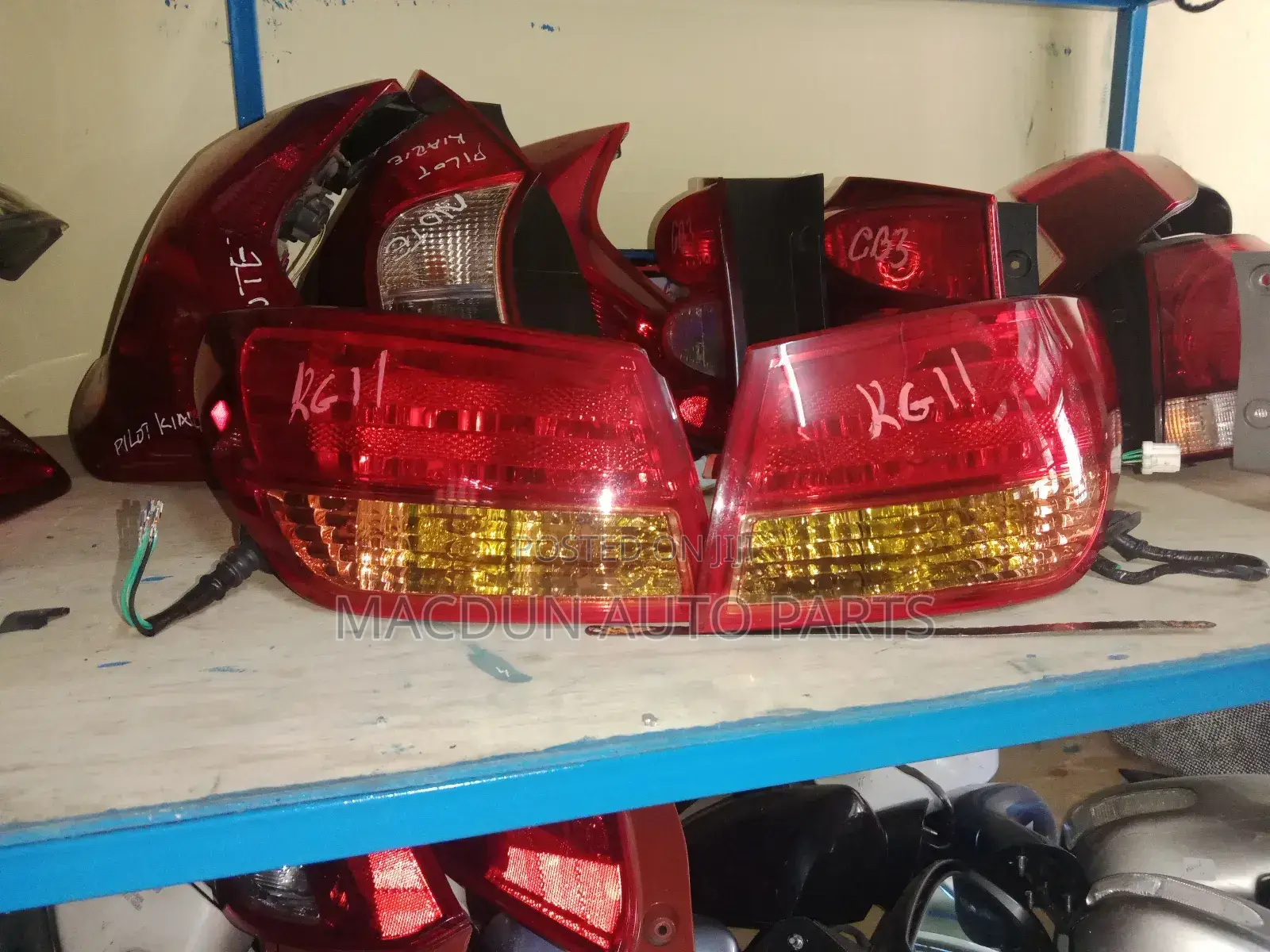 Nissan Sylphy (Bluebird)N17 Taillight