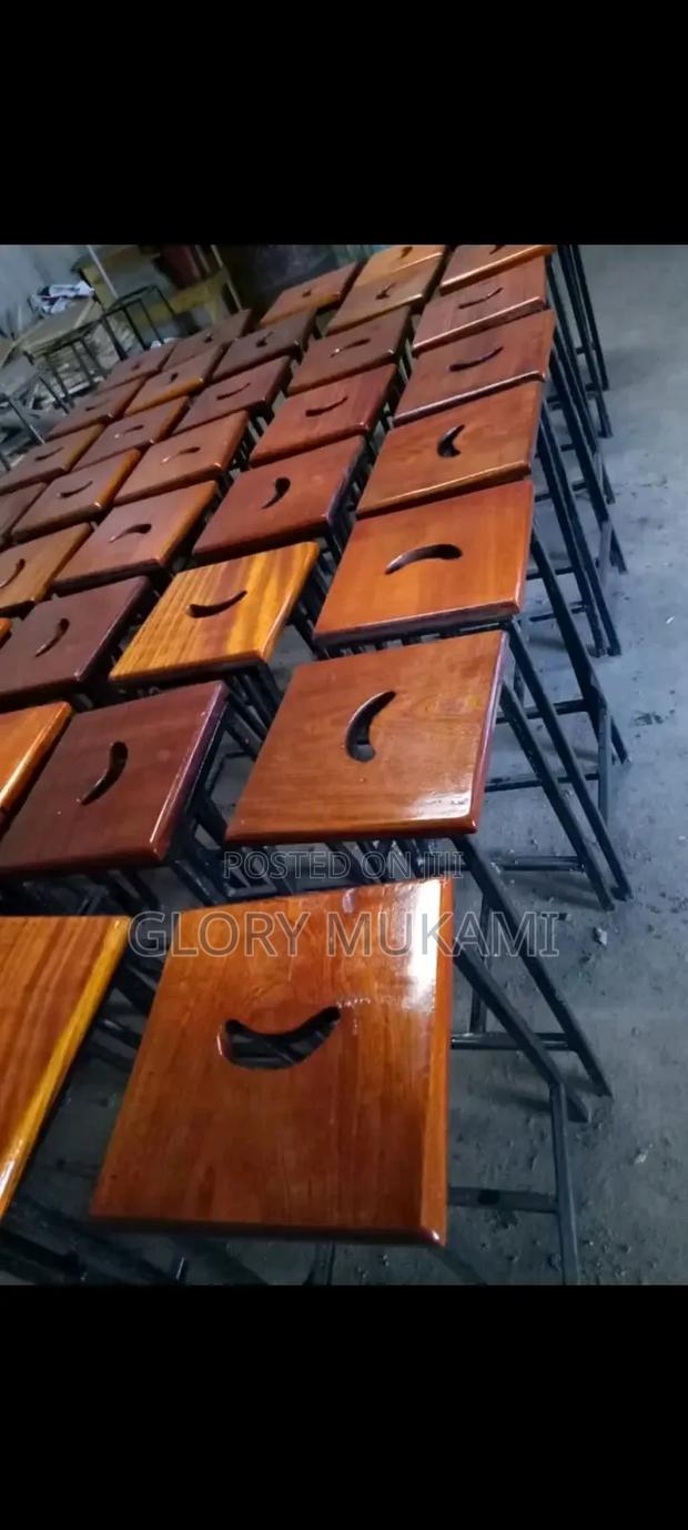 Quality Brand New Lab Stools - main view