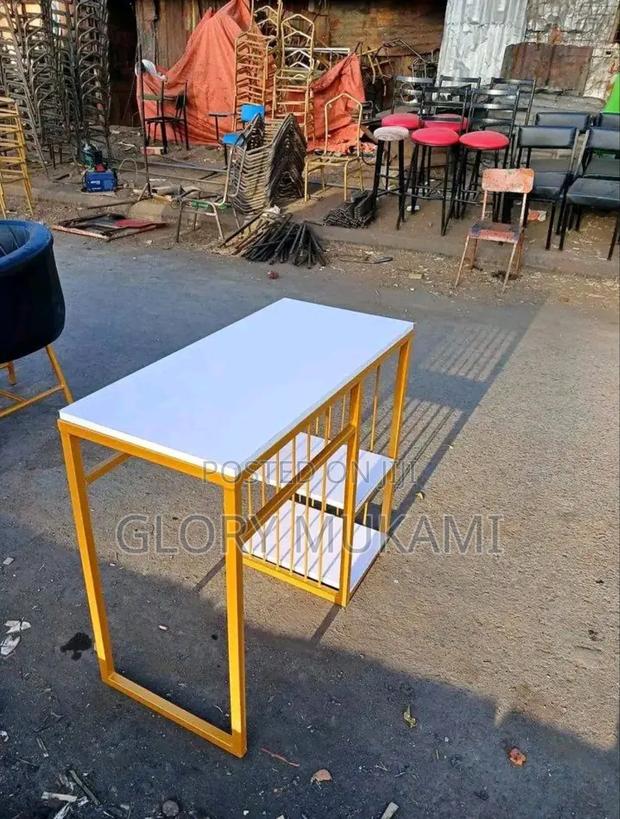 Quality Brand New Nails Table - main view