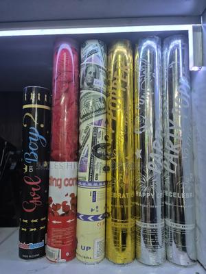 Hand Confetti Party Popper - thumbnail 2