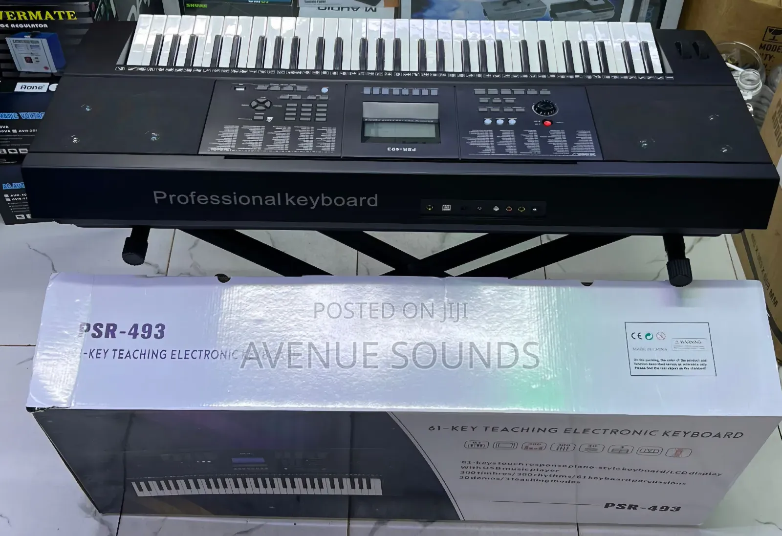PSR493 Electronic Keyboard