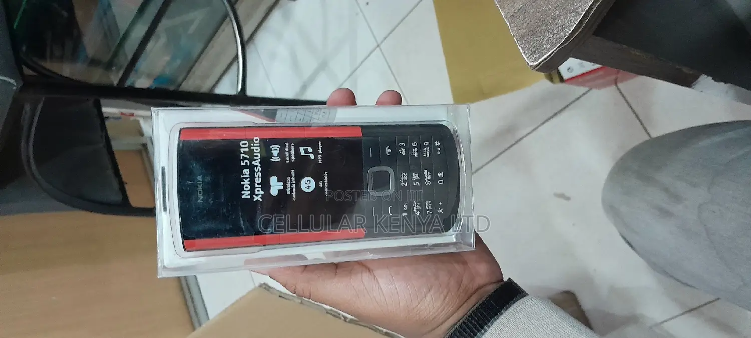 New Nokia 5710 XpressAudio Black