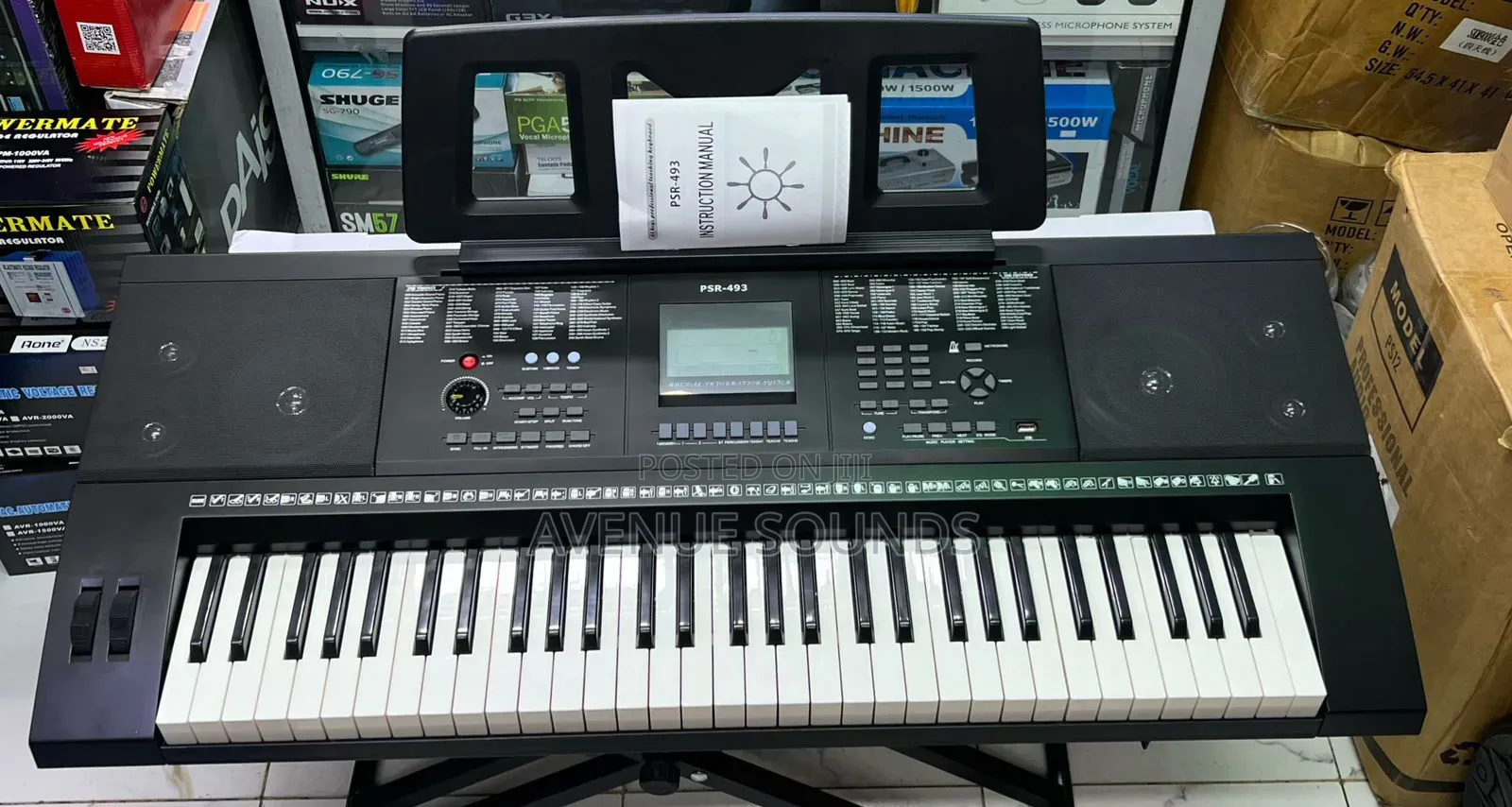 Professional Electronic Keyboard PSR493