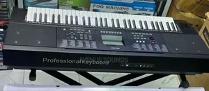 Professional Electronic Keyboard PSR493
