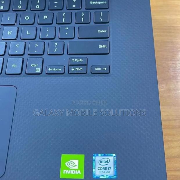 Laptop Dell Precision 5530 16GB Intel Core I7 SSD 512GB - thumbnail 3