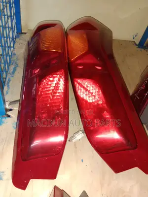 Nissan Xtrail Nt31 Taillights