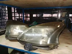 Toyota Ractis Non Xenon Headlights