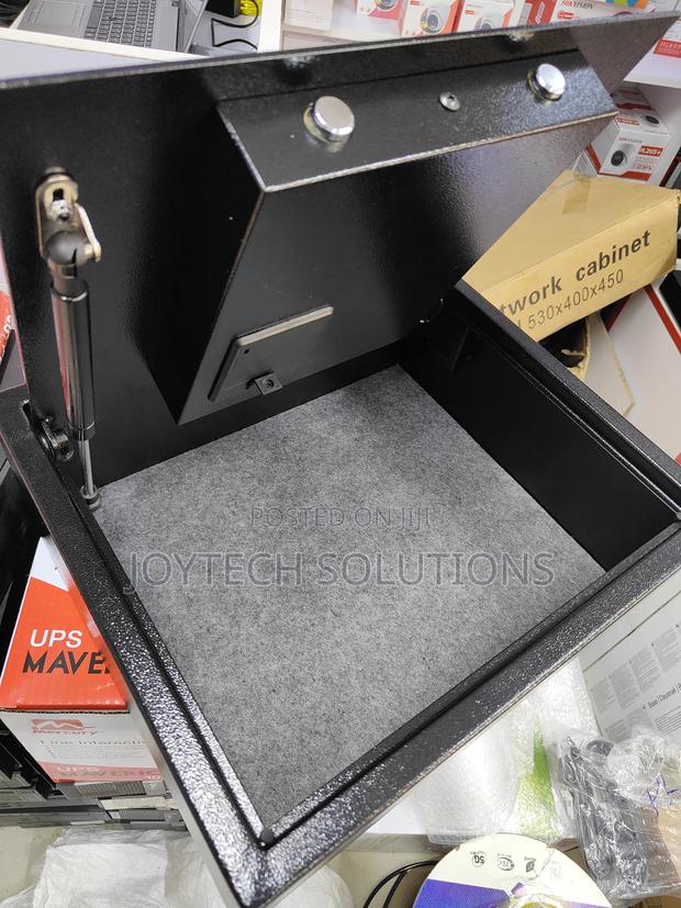 Safety Box 45.5 X 38.5 X 20cm - thumbnail 2