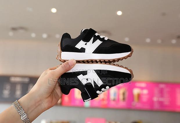 Kids New Balance Sneakers - thumbnail 3