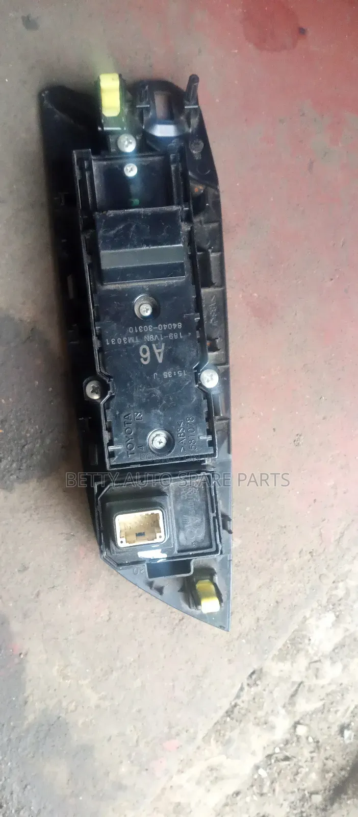 Toyota Harrier New Shape Main Switch