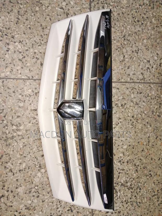 Toyota Alphard Grills