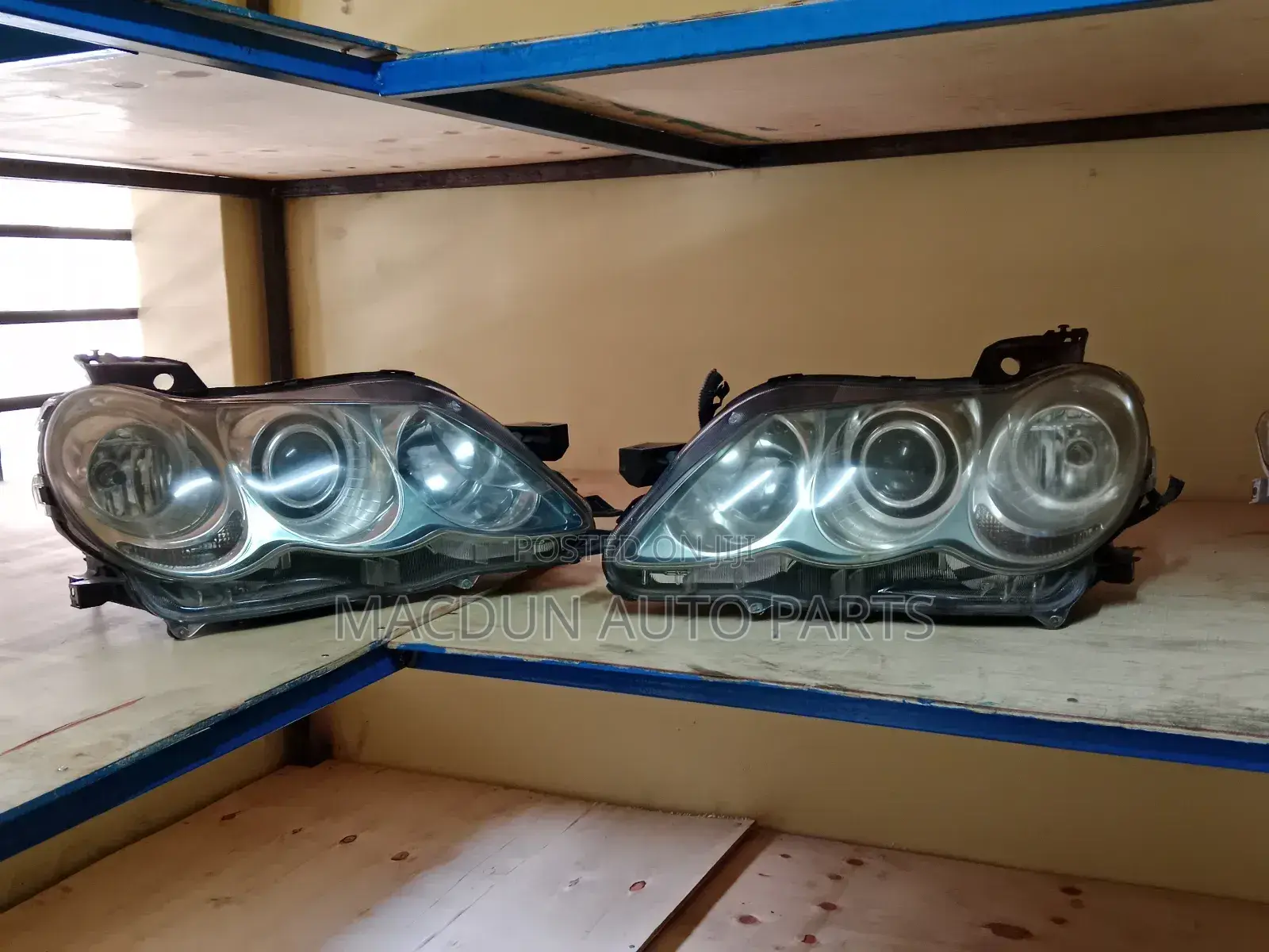 Mark X 2005/08 Xenon Headlights