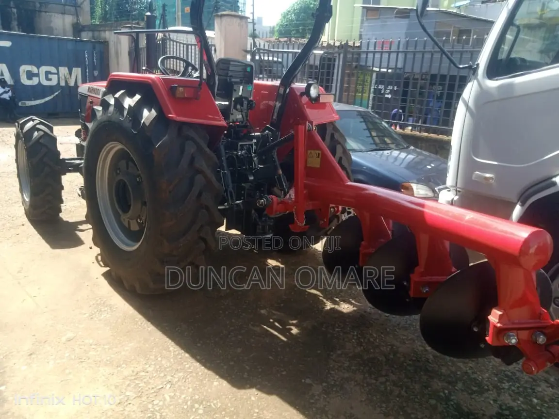 Mahindra 9200
