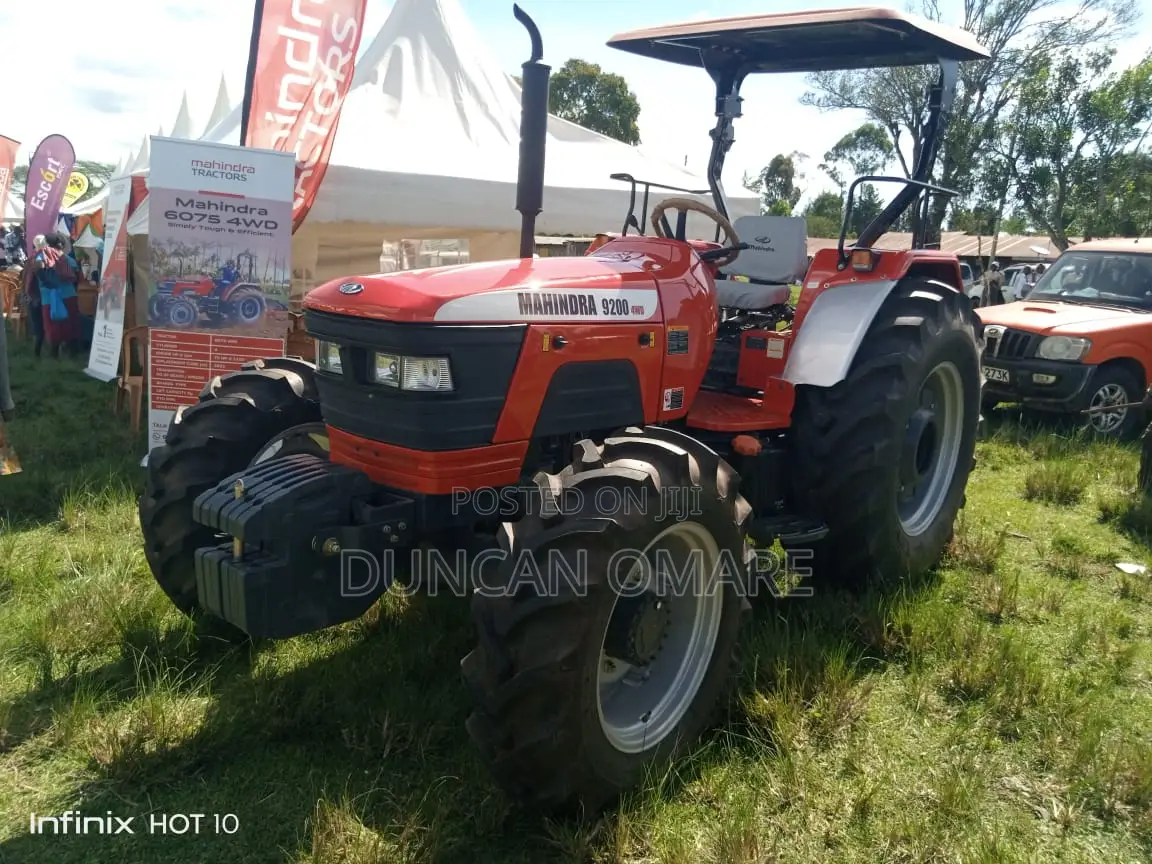 Mahindra 9200