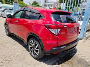 Honda Vezel 2017 Red