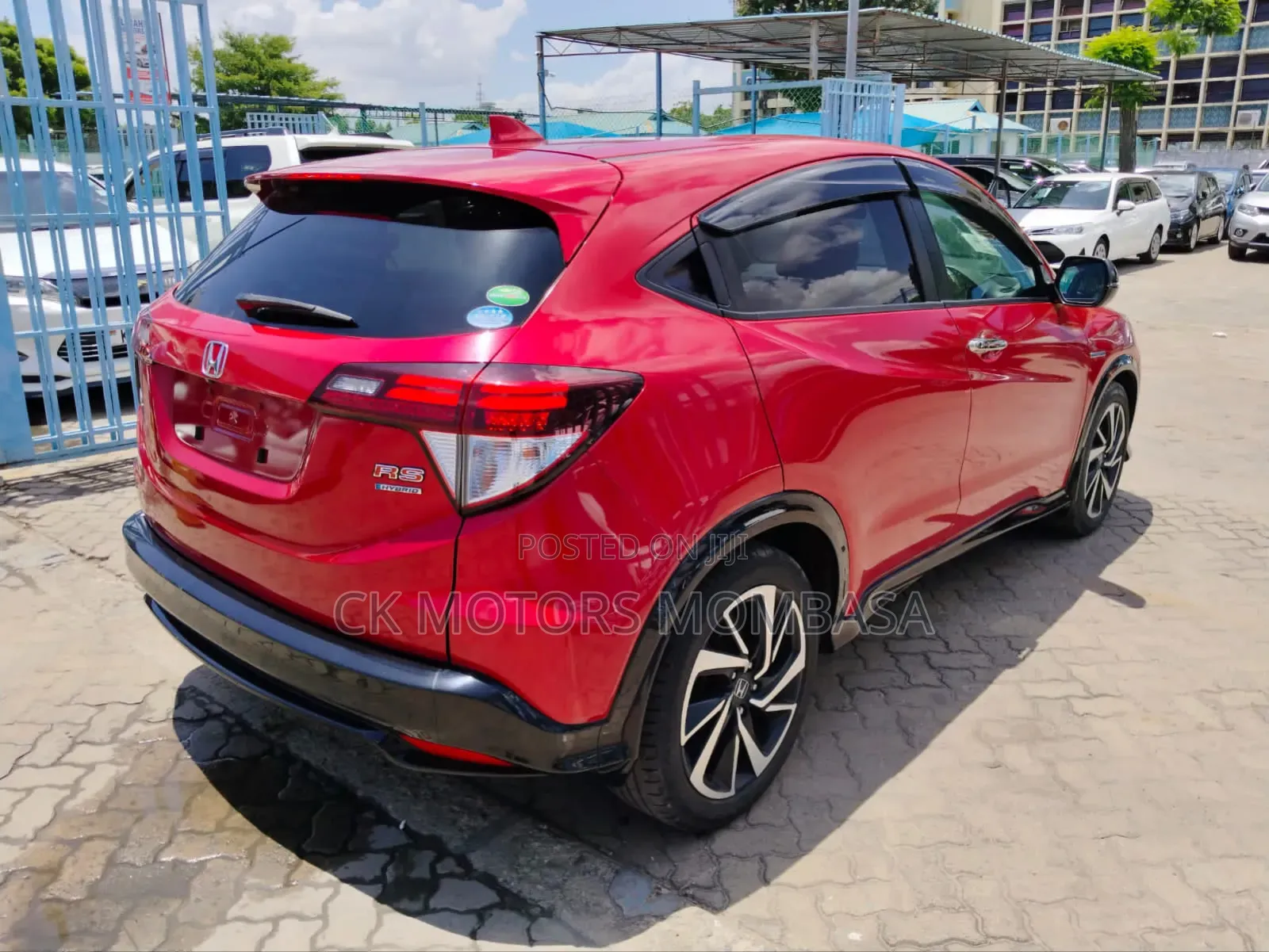Honda Vezel 2017 Red