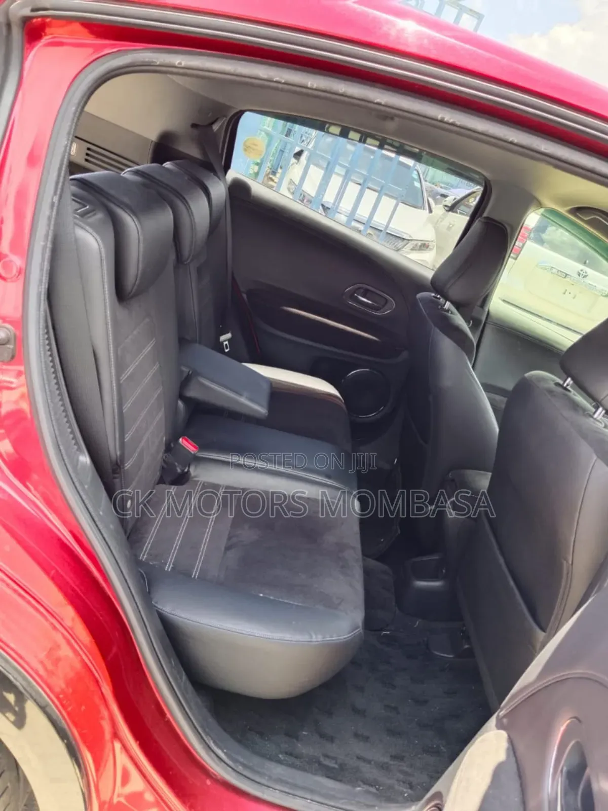 Honda Vezel 2017 Red