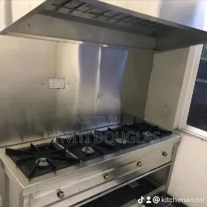 4burner Kitchen Setup With Smoke Kitchen Hood