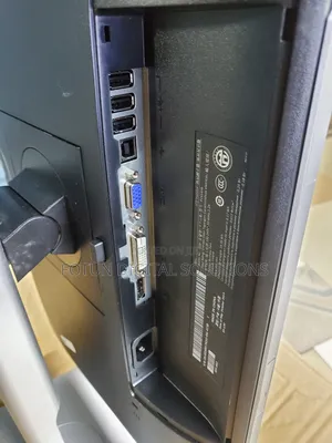 Dell 24 Inch Screen VGA ,Display Port ,Dvi