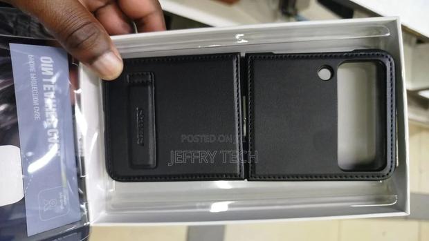 Leather Case for Samsung Galaxy Z Flip 4 5G - thumbnail 2
