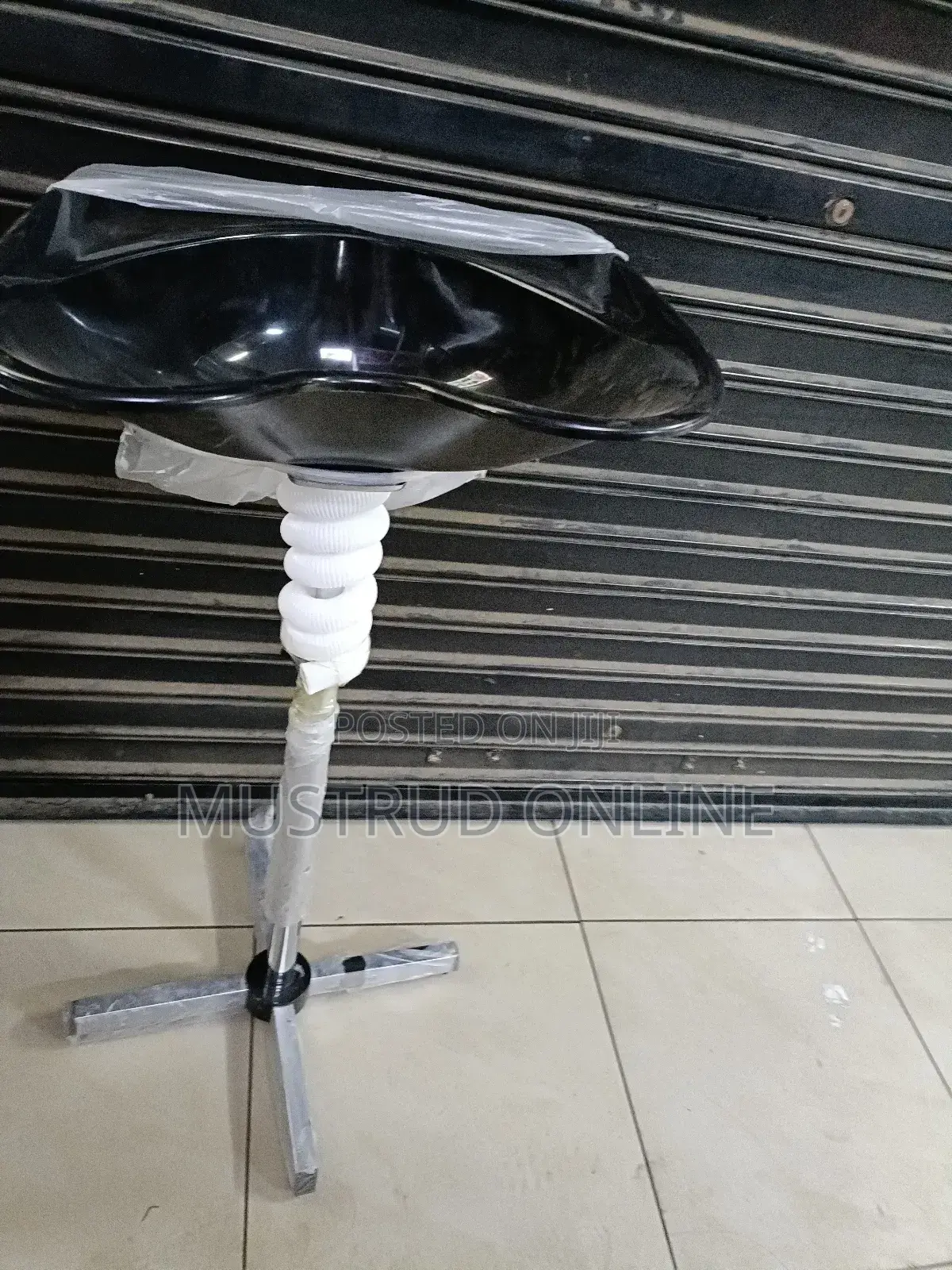 Selling Hair Salon Sink