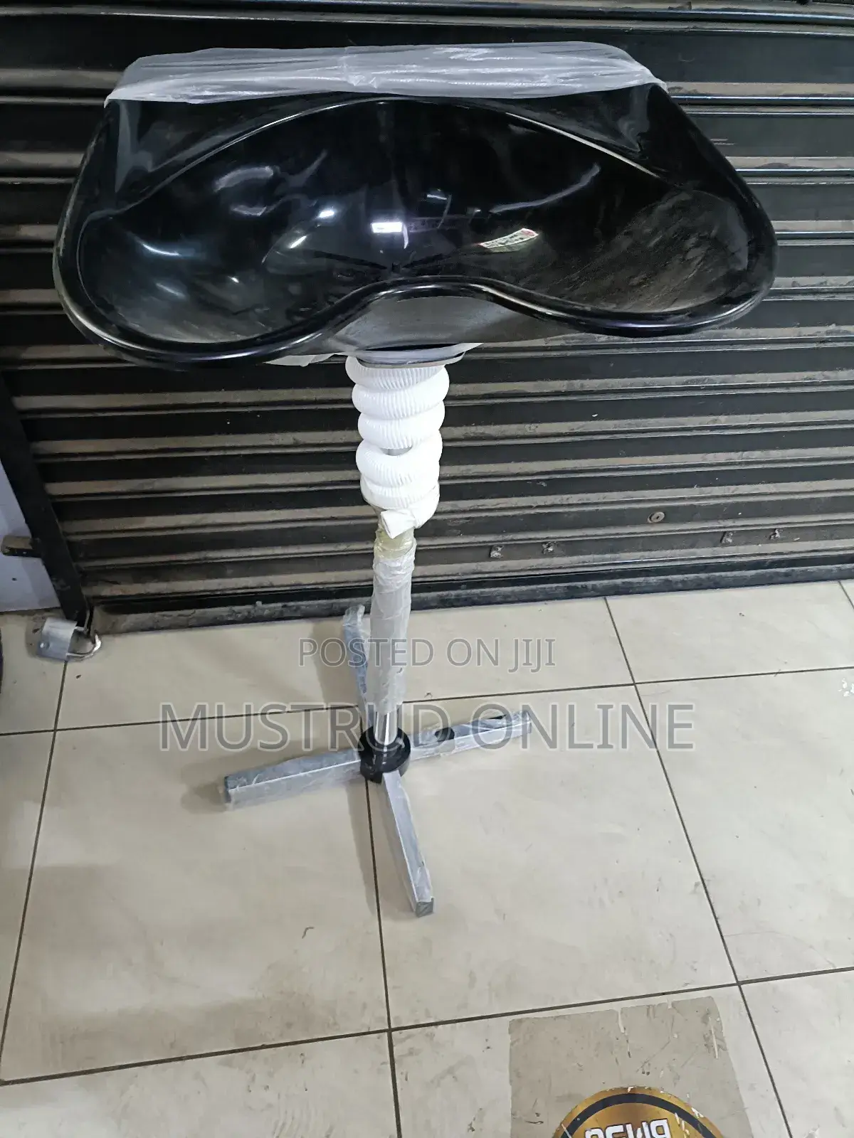 Selling Hair Salon Sink