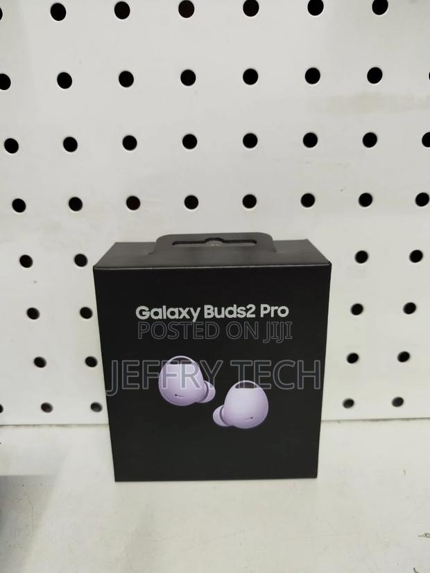 Samsung Buds 2 Pro - main view