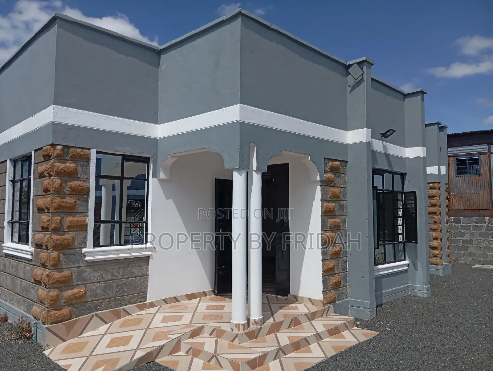 3bdrm Bungalow in Kitengela for sale