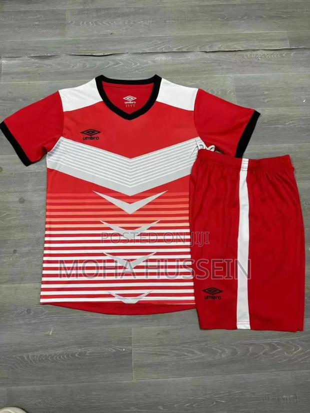 New Umbro Kits - thumbnail 2