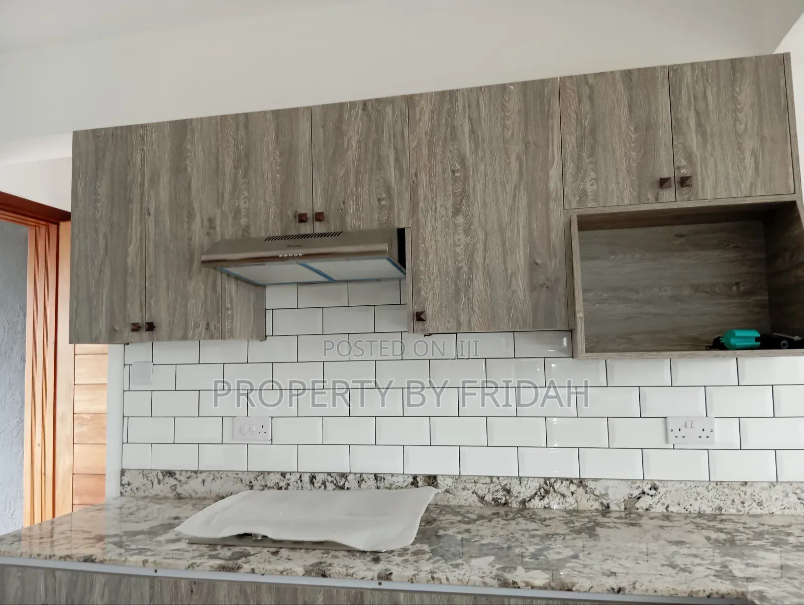 4bdrm Mansion in Kitengela for sale
