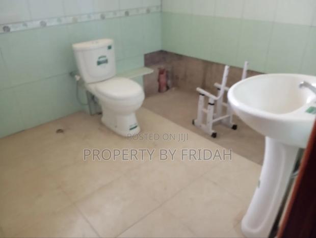 4-Bedroom Mansion in Kitengela - Elegant and Spacious Living - thumbnail 6