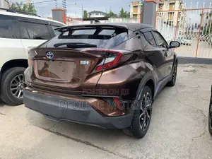 Toyota C-HR 2018 Brown