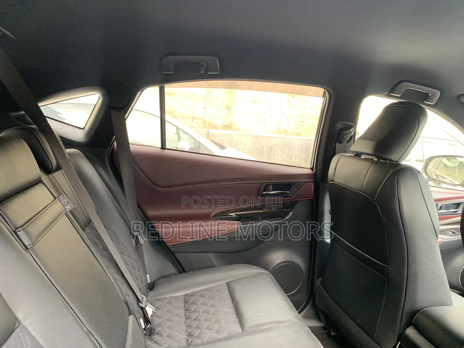 Toyota Harrier 2.0 2017 Brown