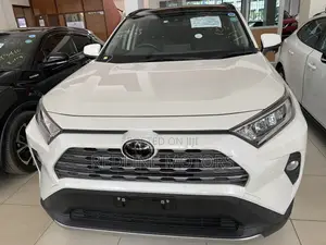 Toyota RAV4 Limited FWD 2019 Off white