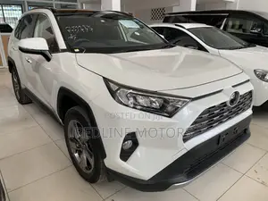 Toyota RAV4 Limited FWD 2019 Off white