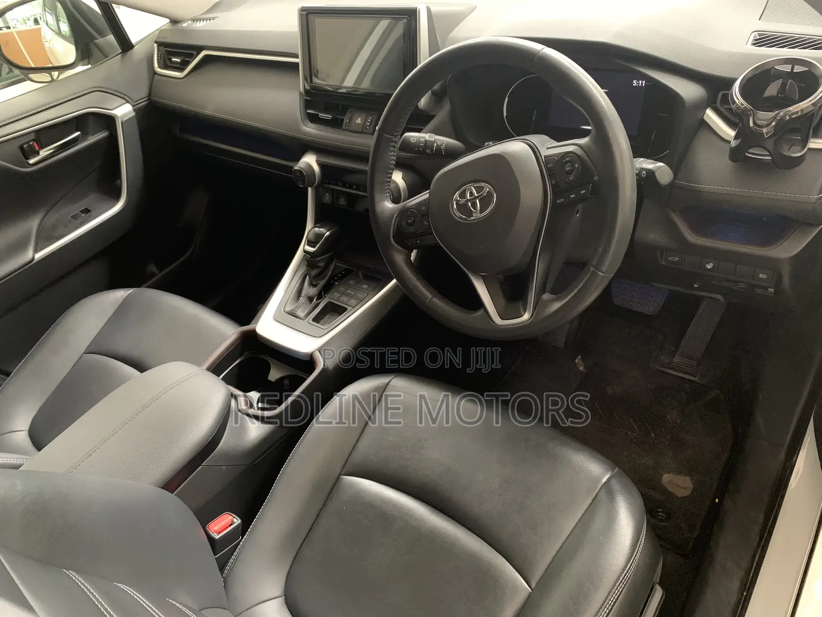 Toyota RAV4 Limited FWD 2019 Off white