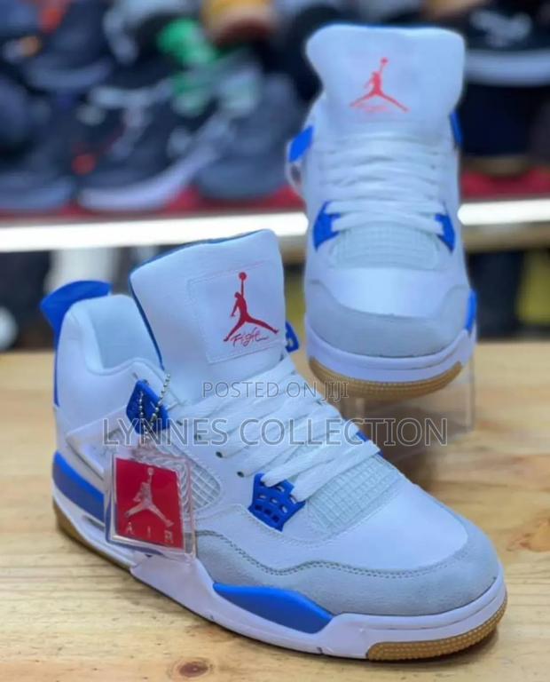 Air Jordan 4 Retro - main view
