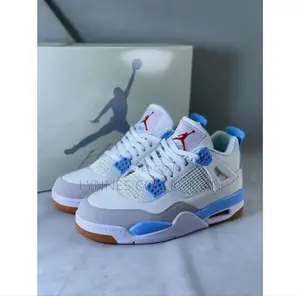 Air Jordan 4 Retro