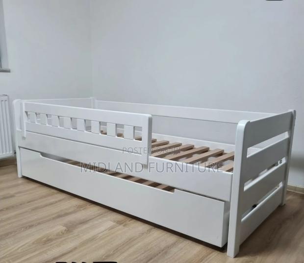 Bed With Pullout Drawer - thumbnail 3