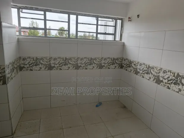 5bdrm Mansion in Kitengela for sale