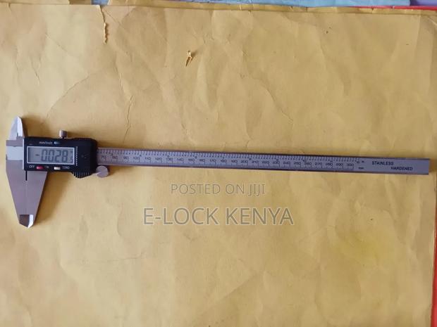 Powerful Digital Caliper - main view