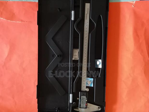 Handheld Electronic Digital Caliper - thumbnail 3