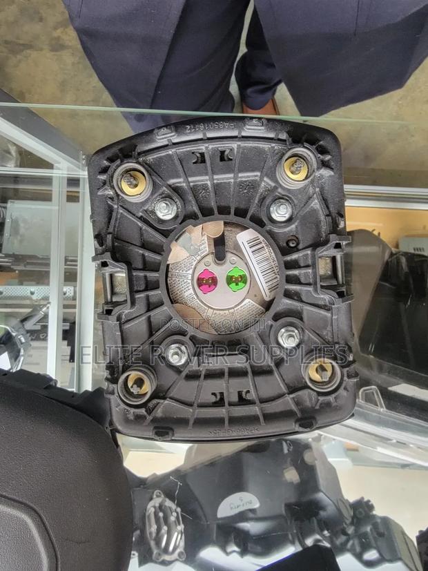 Discovery 3 Steering Wheel Airbag - thumbnail 3