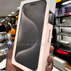 New Apple iPhone 15 Pro Max 512 GB Silver - main view