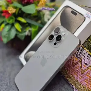 New Apple iPhone 15 Pro Max 512 GB Silver