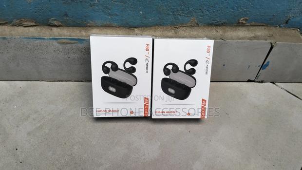 New JBL F50 Clip on Wireless Earpods - thumbnail 2