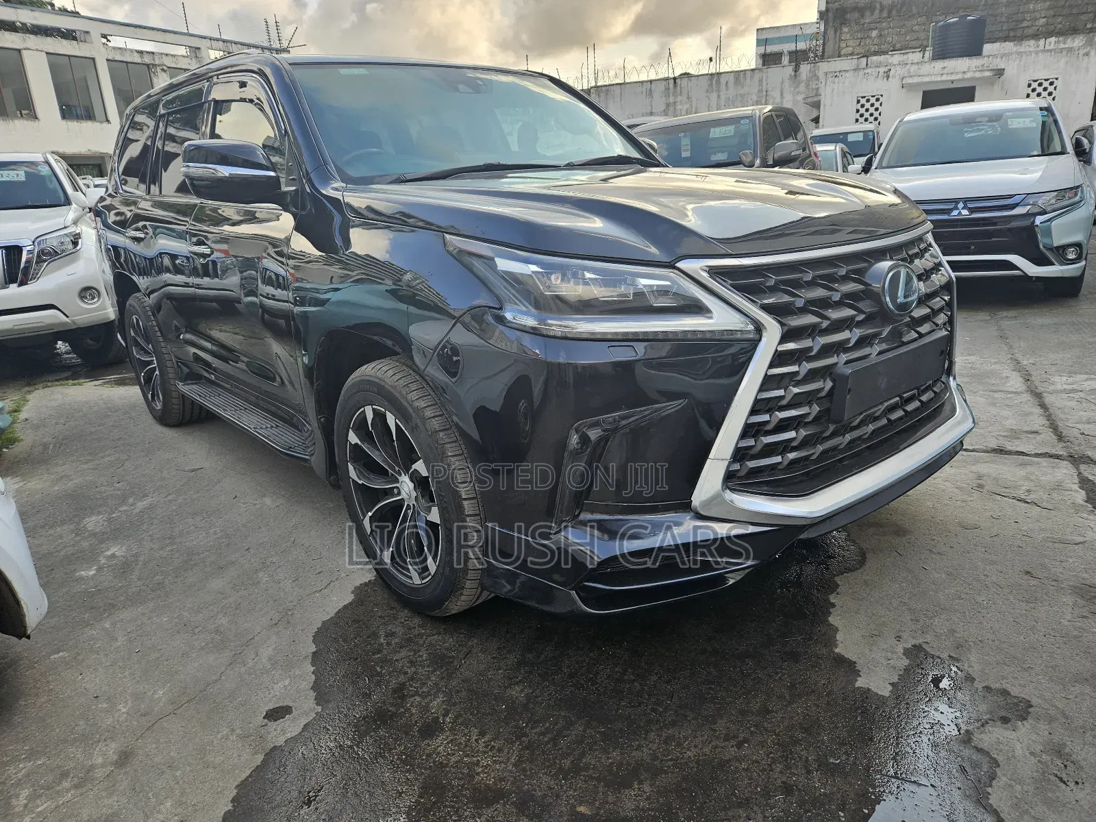 Lexus LX 2018 Black
