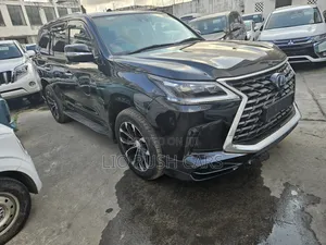 Lexus LX 2018 Black